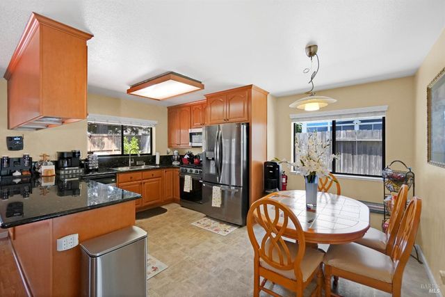 172 Pinto Dr, Vallejo, CA 94591