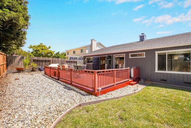 172 Pinto Dr, Vallejo, CA 94591