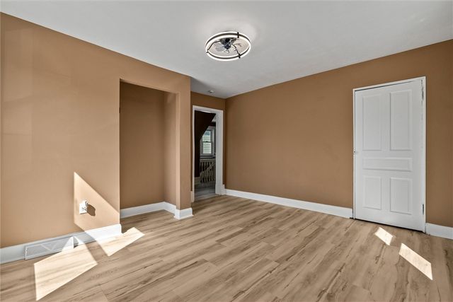 391 Vermont Ave, Rochester, PA 15074