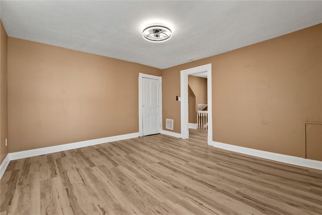 391 Vermont Ave, Rochester, PA 15074