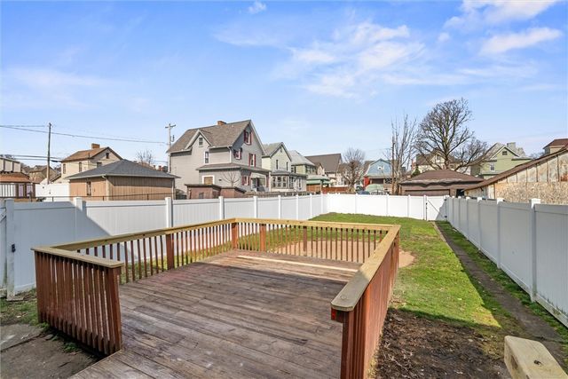 391 Vermont Ave, Rochester, PA 15074