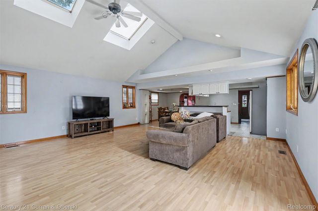 6559 Kolb Avenue, Allen Park, MI 48101