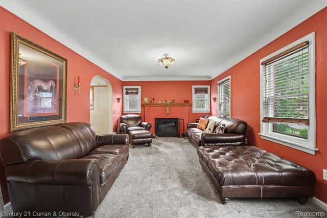 6559 Kolb Avenue, Allen Park, MI 48101