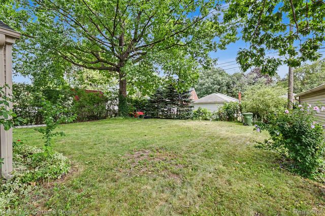 6559 Kolb Avenue, Allen Park, MI 48101