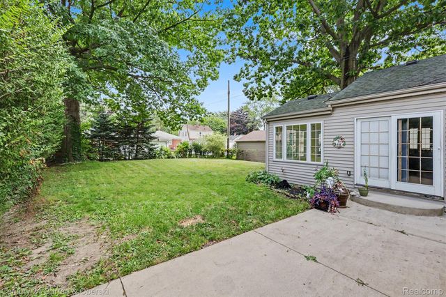 6559 Kolb Avenue, Allen Park, MI 48101