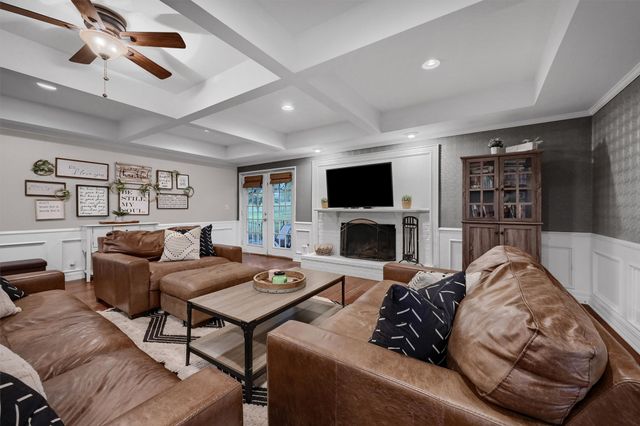 105 Cocopa Drive, Gainesville, TX 76240