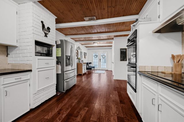 105 Cocopa Drive, Gainesville, TX 76240