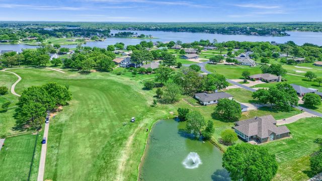 105 Cocopa Drive, Gainesville, TX 76240