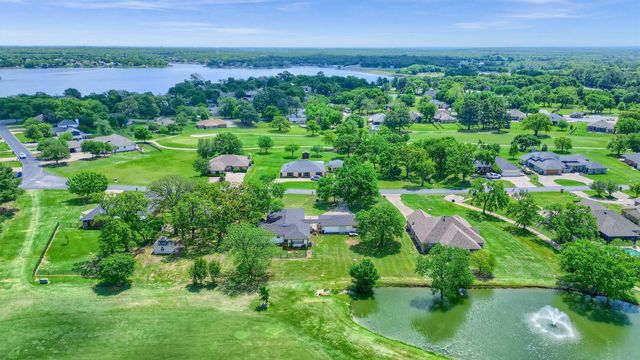 105 Cocopa Drive, Gainesville, TX 76240