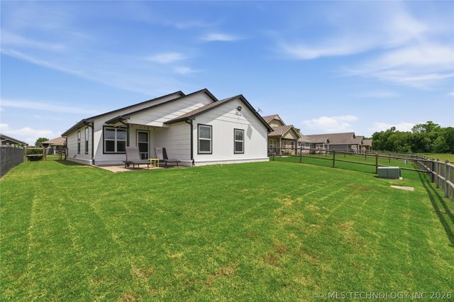 10912 N 117th East Avenue, Owasso, OK 74055