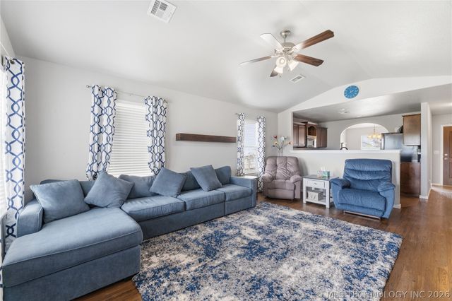 10912 N 117th East Avenue, Owasso, OK 74055