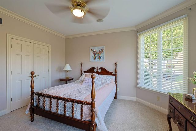 818 Lauren Drive, Villa Hills, KY 41017