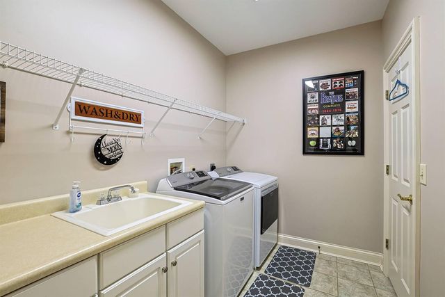 818 Lauren Drive, Villa Hills, KY 41017