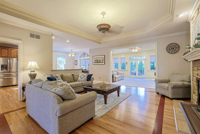 818 Lauren Drive, Villa Hills, KY 41017