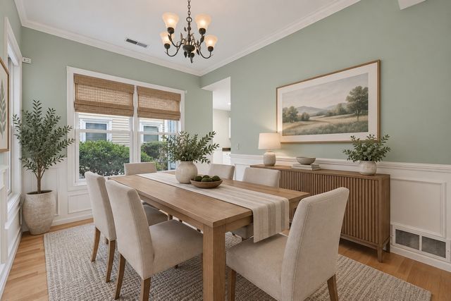 85 Hammond Pl 85, Woburn, MA 01801