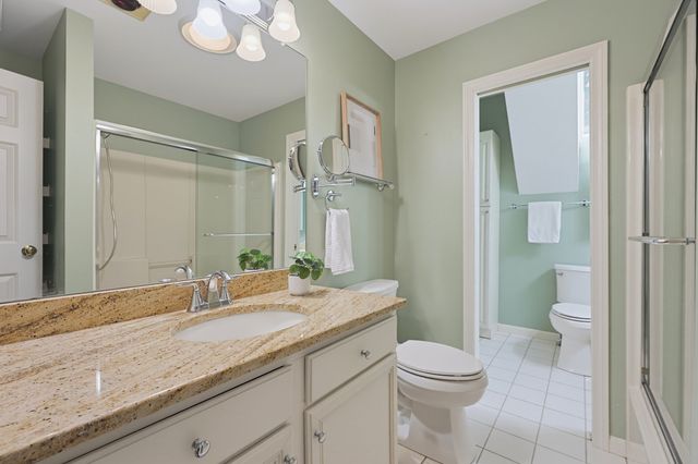 85 Hammond Pl 85, Woburn, MA 01801