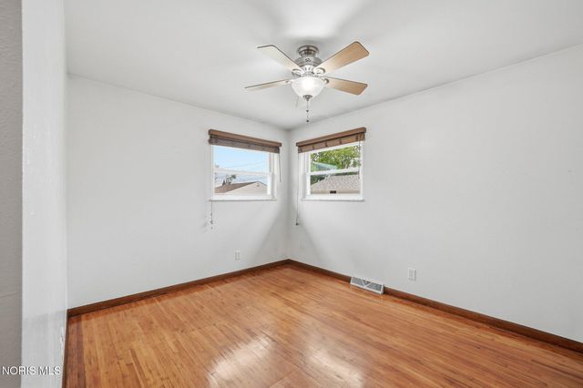 4552 283rd Street, Toledo, OH 43611