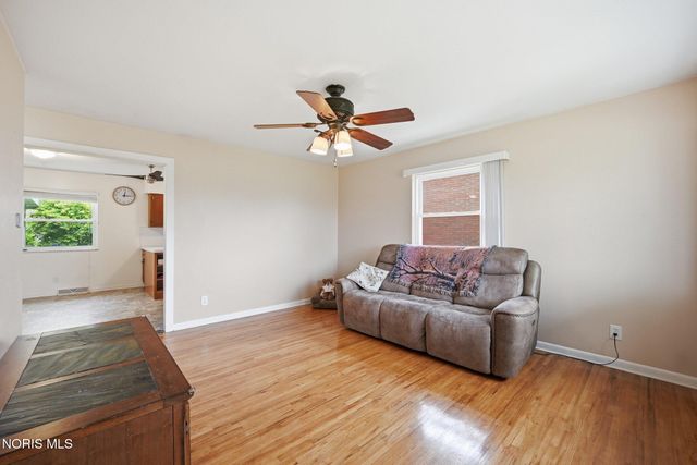 4552 283rd Street, Toledo, OH 43611