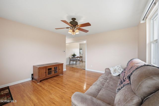 4552 283rd Street, Toledo, OH 43611