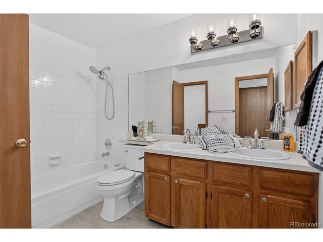 11133 W 17th Ave 103, Lakewood, CO 80215