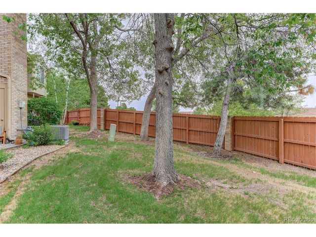 11133 W 17th Ave 103, Lakewood, CO 80215