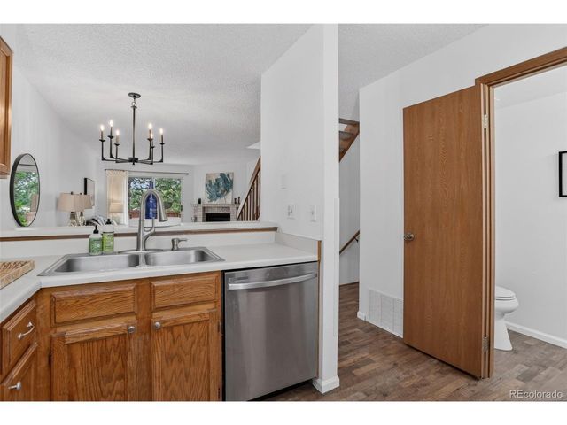 11133 W 17th Ave 103, Lakewood, CO 80215