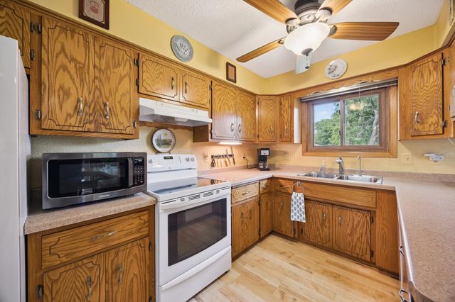 37 Ben Nevis Lane, Waite Park, MN 56387