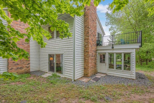 8771 Basswood Road, Eden Prairie, MN 55344