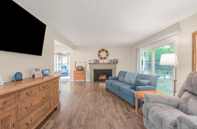 8771 Basswood Road, Eden Prairie, MN 55344