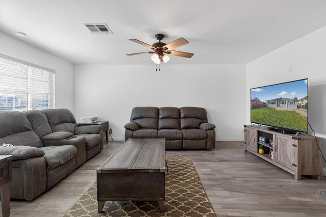 3469 W Euclid Ave, Stockton, CA 95204