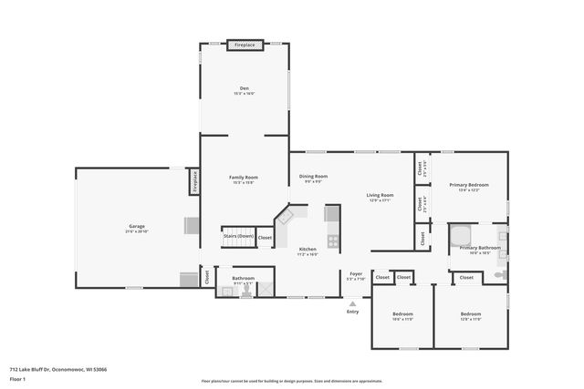 712 Lake Bluff DRIVE, Oconomowoc, WI 53066