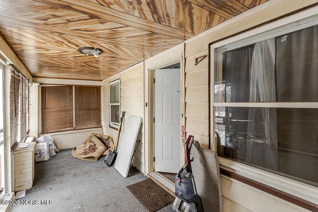 54 E Lake Street, Toledo, OH 43608