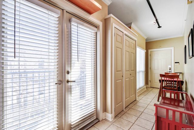 221 Lexington Ave Apt 317, San Antonio, TX 78215