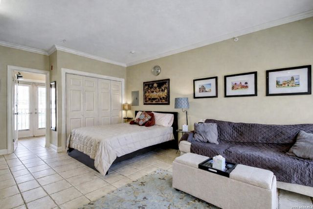 221 Lexington Ave Apt 317, San Antonio, TX 78215