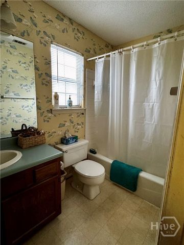 32 E Deerwood Road, Savannah, GA 31410