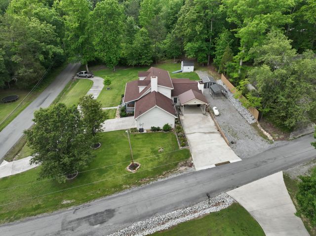 8441 Toestring Valley Road, Spring City, TN 37381
