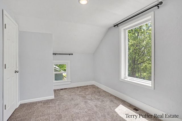 416 Pine Street, Fruitport, MI 49415
