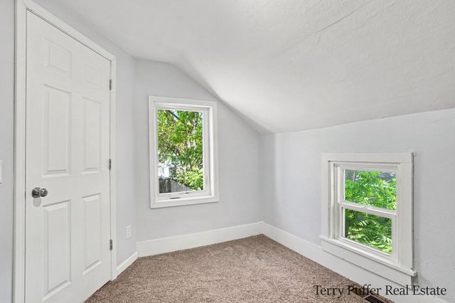 416 Pine Street, Fruitport, MI 49415