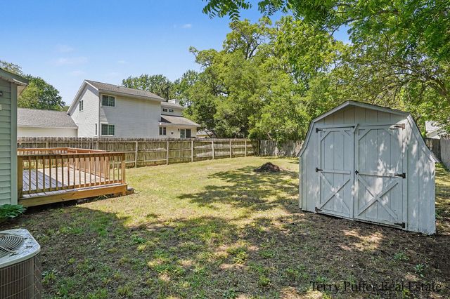 416 Pine Street, Fruitport, MI 49415