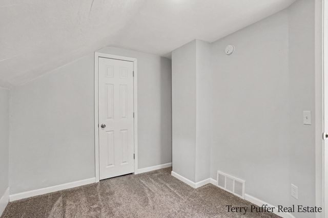 416 Pine Street, Fruitport, MI 49415