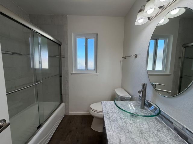 5208 Fernwood Way, Sacramento, CA 95841