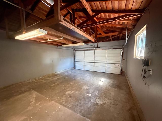 5208 Fernwood Way, Sacramento, CA 95841