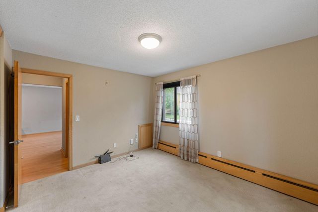 2530 1st Avenue S N201, Minneapolis, MN 55404