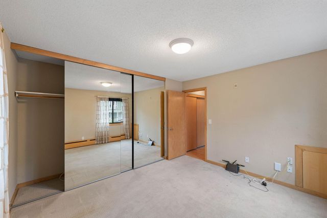2530 1st Avenue S N201, Minneapolis, MN 55404