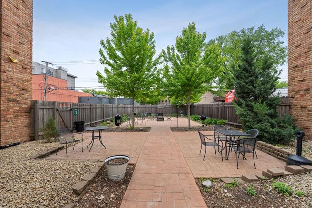 2530 1st Avenue S N201, Minneapolis, MN 55404