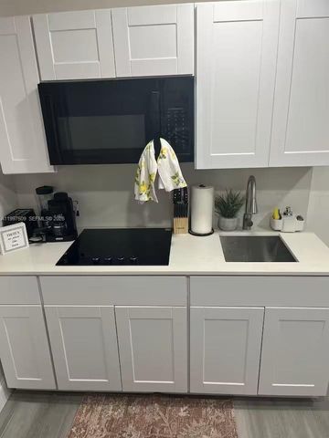 2456 NW 28th St, Miami, FL 33142