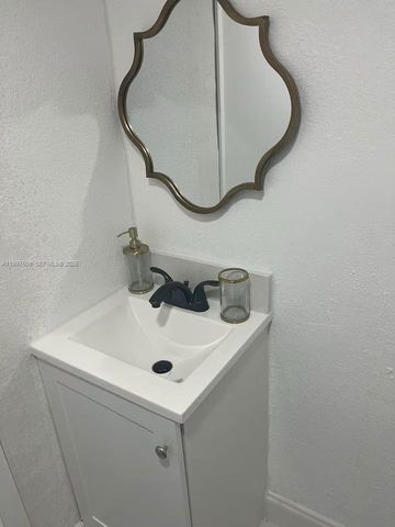 2456 NW 28th St, Miami, FL 33142