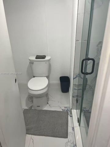 2456 NW 28th St, Miami, FL 33142