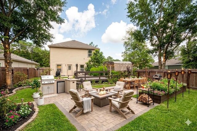 901 Jefferson Avenue, Cleveland, TX 77327