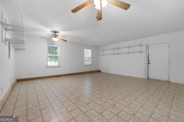 527 Barhams Ridge Drive, Mcdonough, GA 30252
